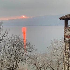 Due Laghi Appartamento Vergiate